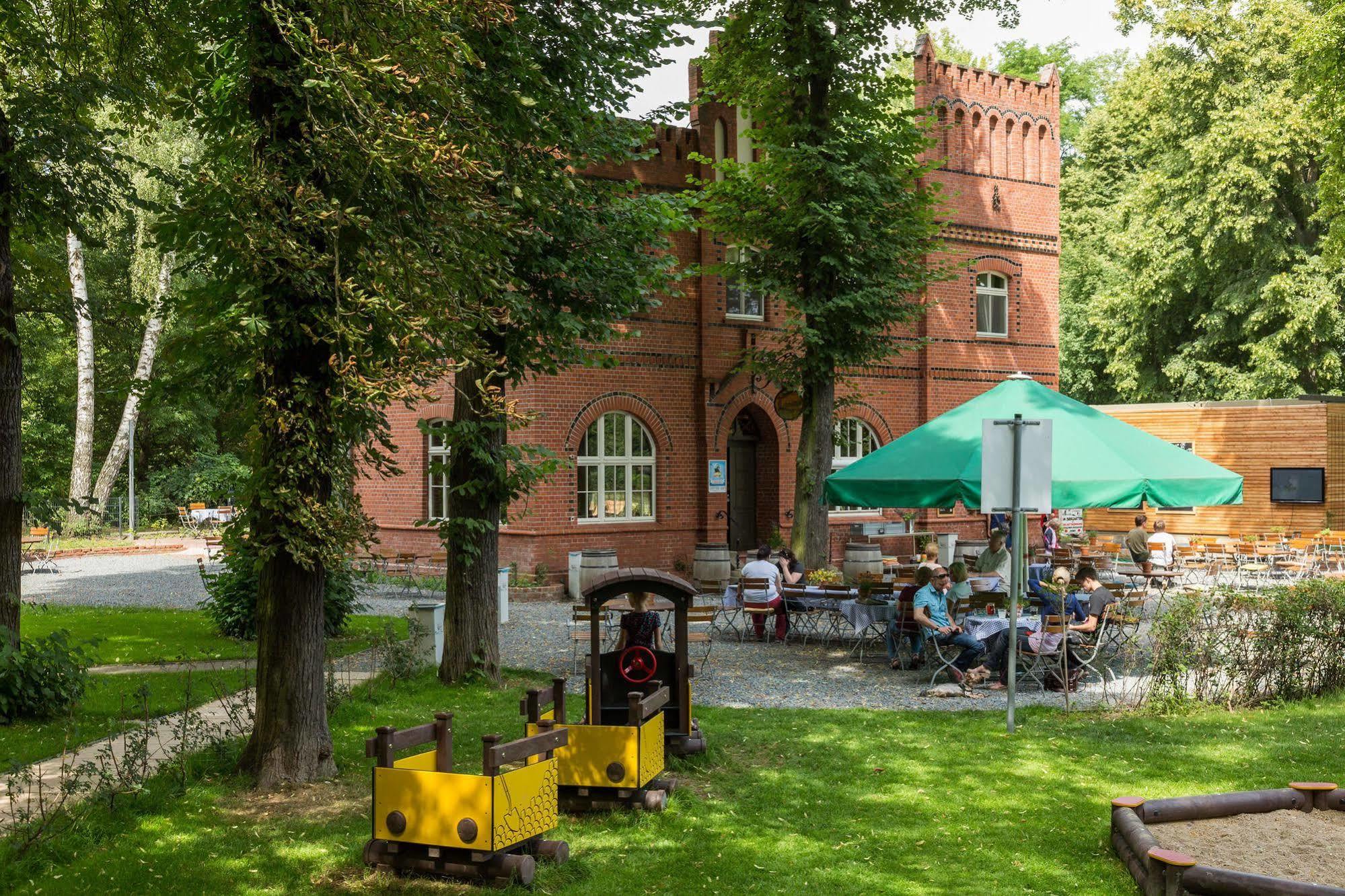 Landhaus Dessau Екстер'єр фото